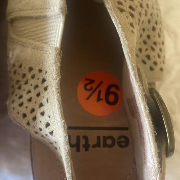 Earth Tan Sandals - Picture 8 of 8